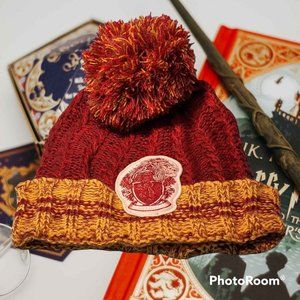 Harry Potter Gryffindor Pom Cap Cuffed Knit Hat Beanie